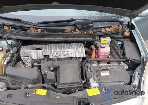 2014 Toyota Prius Four z USA, uszkodzony, nr VIN JTDKN3DU9E1836979